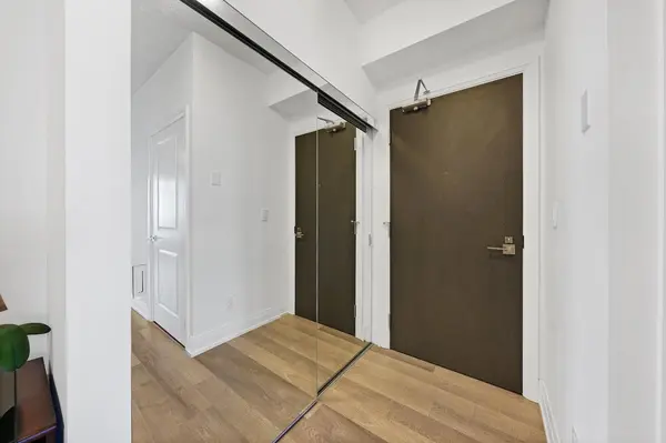 3600 Hwy 7 N/A E #2206, Vaughan, ON L4L 0G7