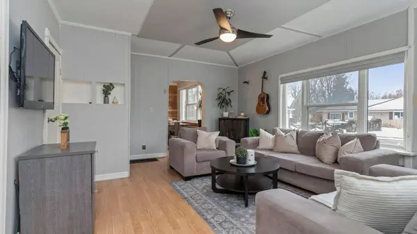 10299 Ilderton RD, Middlesex Centre, ON N0M 2A0