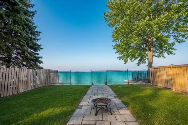 6 Campview RD, Hamilton, ON L8E 5E2