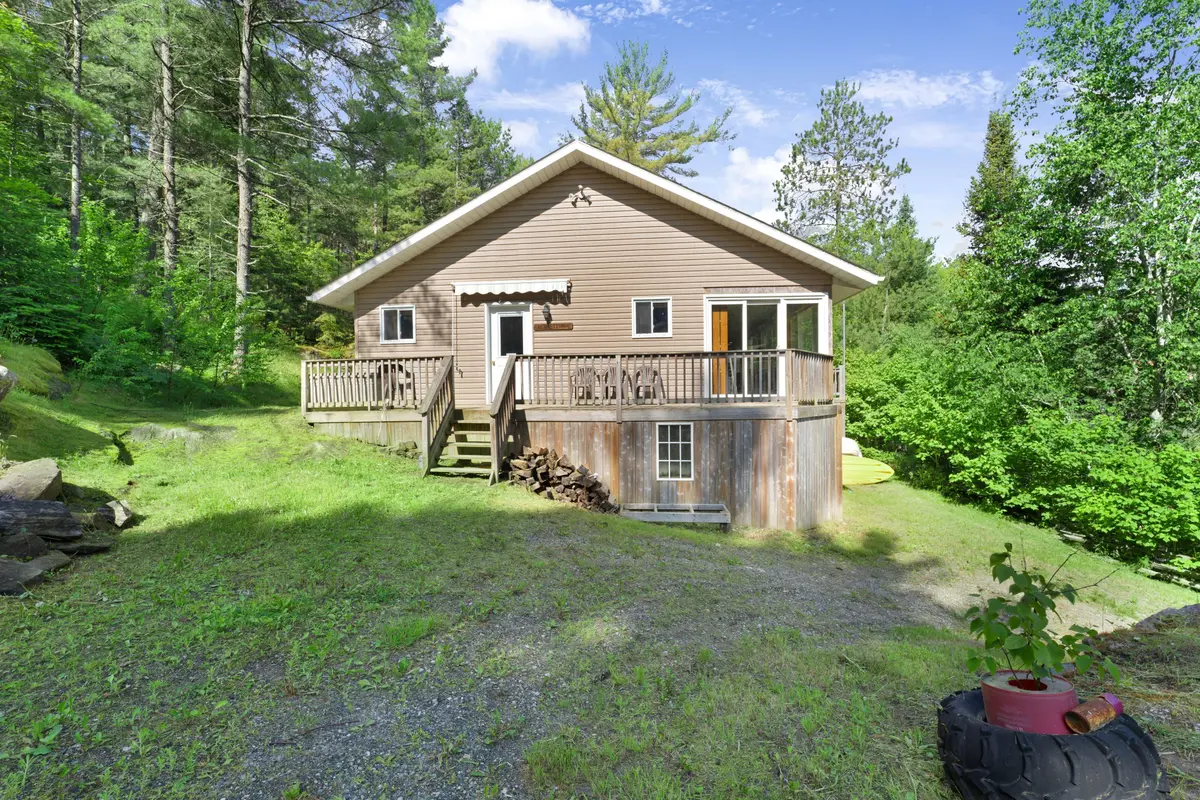 71A Kawigamog Lake RD, Parry Sound Remote Area, ON P0H 1S0
