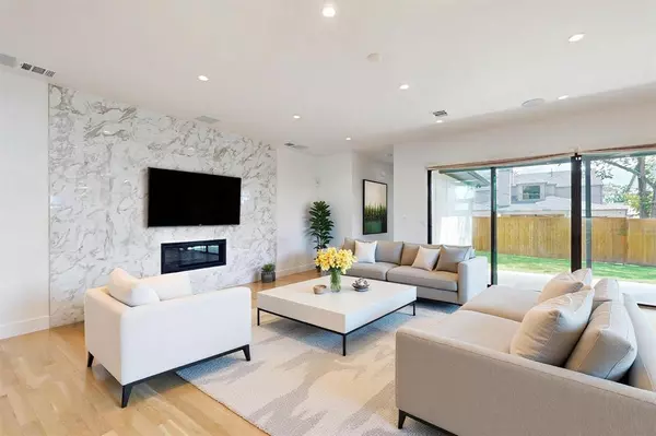 Dallas, TX 75220,3756 Seguin Drive