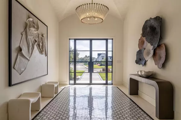 Dallas, TX 75229,5615 Lobello Drive