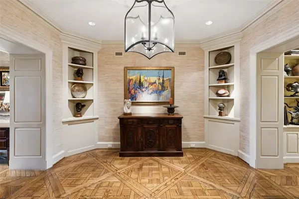 Dallas, TX 75219,3510 Turtle Creek Boulevard #3A