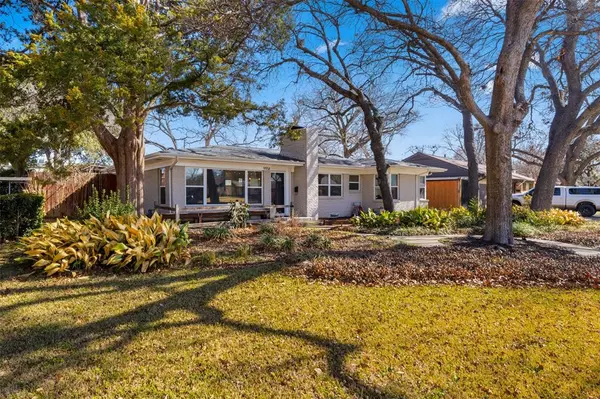 Dallas, TX 75218,9958 Galway Drive