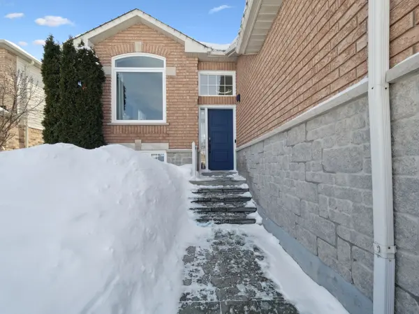 19 LESLIE AVE, Barrie, ON L4N 9N9
