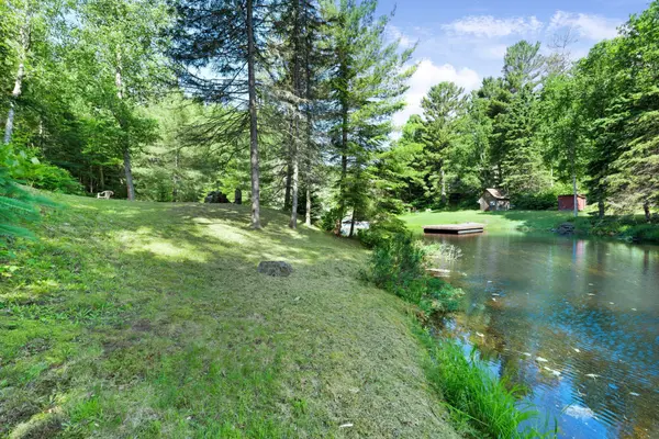 71A Kawigamog Lake RD, Parry Sound Remote Area, ON P0H 1S0