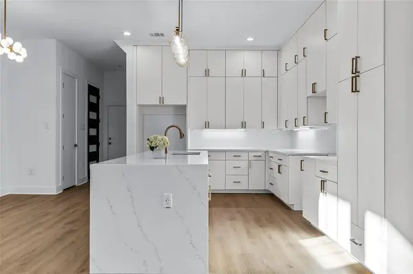 2432/2434 Douglas Avenue, Dallas, TX 75219