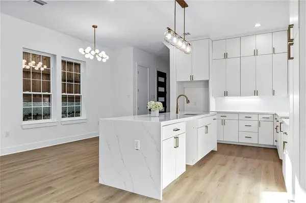 2432/2434 Douglas Avenue, Dallas, TX 75219