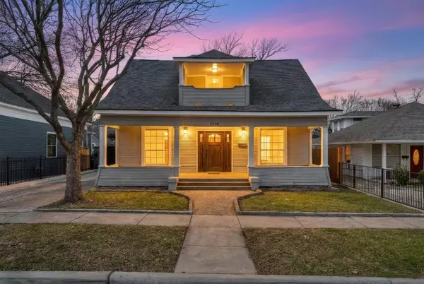 Fort Worth, TX 76110,1716 5th Avenue