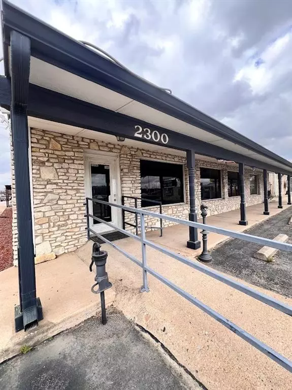 Marble Falls, TX 78654,2300 N US Highway 281