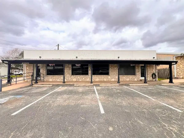 2300 N US Highway 281, Marble Falls, TX 78654
