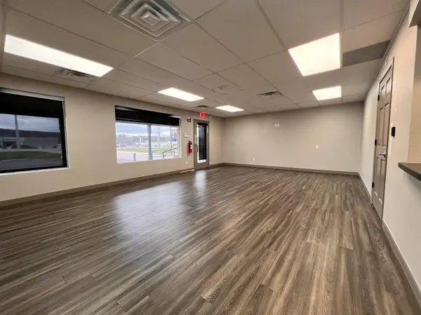 2300 N US Highway 281, Marble Falls, TX 78654