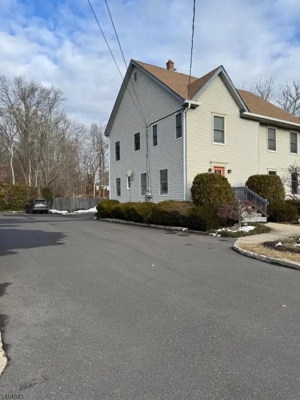 630 Valley Rd, Long Hill Twp., NJ 07933