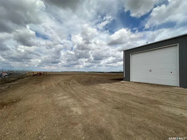 820 N Service ROAD W #3C, Moose Jaw, SK S6H 4N8