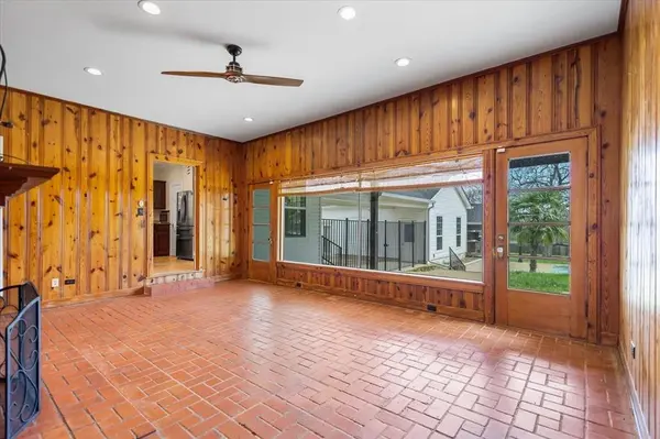 1609 Old Nacogdoches Road, Henderson, TX 75654