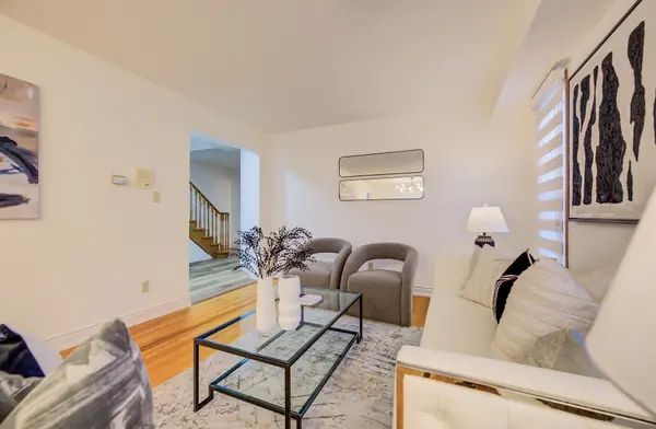 51 Burnt Bark DR, Toronto E05, ON M1V 3J6