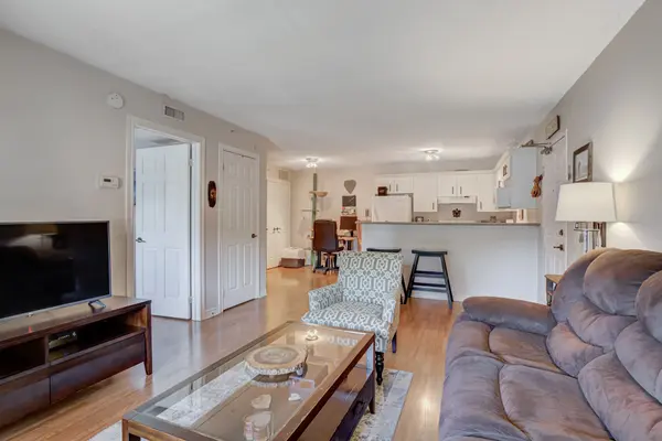 4003 Kilmer DR #110, Burlington, ON L7M 4M1