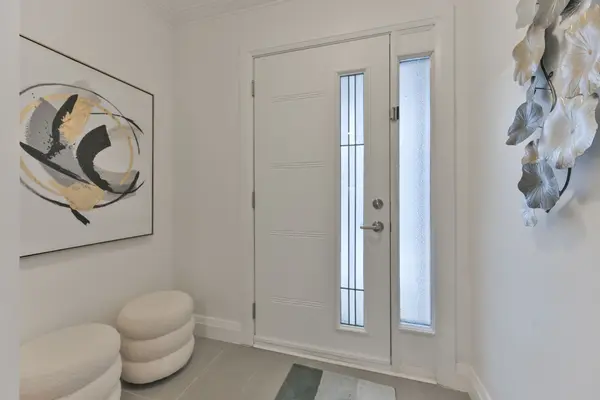 391 Maple AVE, Oakville, ON L6J 2J1