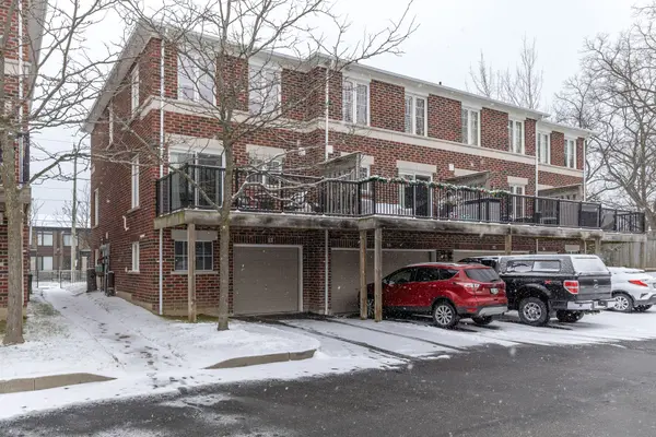 571 Longworth AVE #13, Clarington, ON L1C 0H3