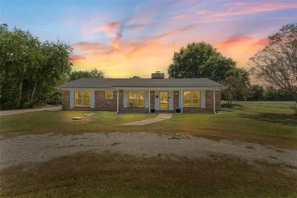 1348 Fm 434,  Chilton,  TX 76632