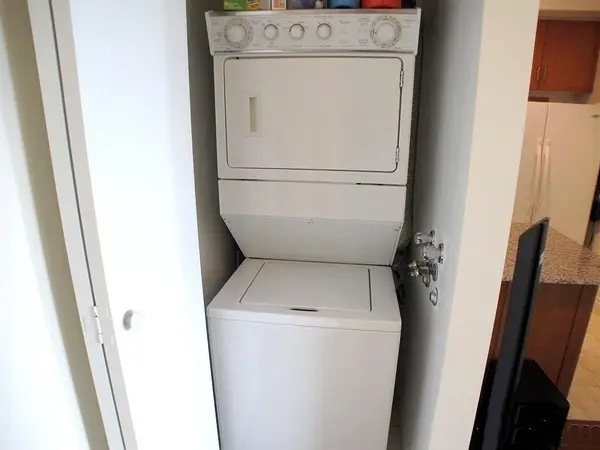 60 Byng AVE #2401, Toronto C14, ON M2N 7K3