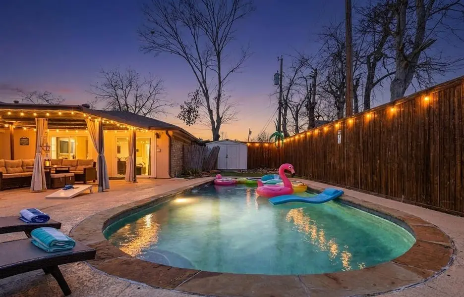 2404 Crestview Circle, Irving, TX 75062