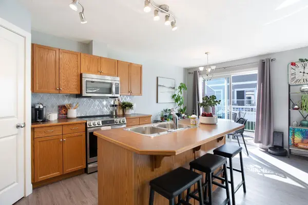 800 Yankee Valley BLVD SE #1405, Airdrie, AB T4A 2L3