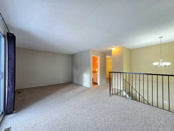 11910 21 AVE ##3, Blairmore, AB T0K0E0