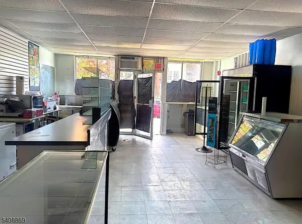 383 Avenue C, Bayonne City, NJ 07002