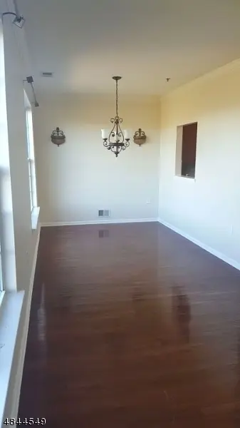 33 Conover Ter, Lebanon Boro, NJ 08833