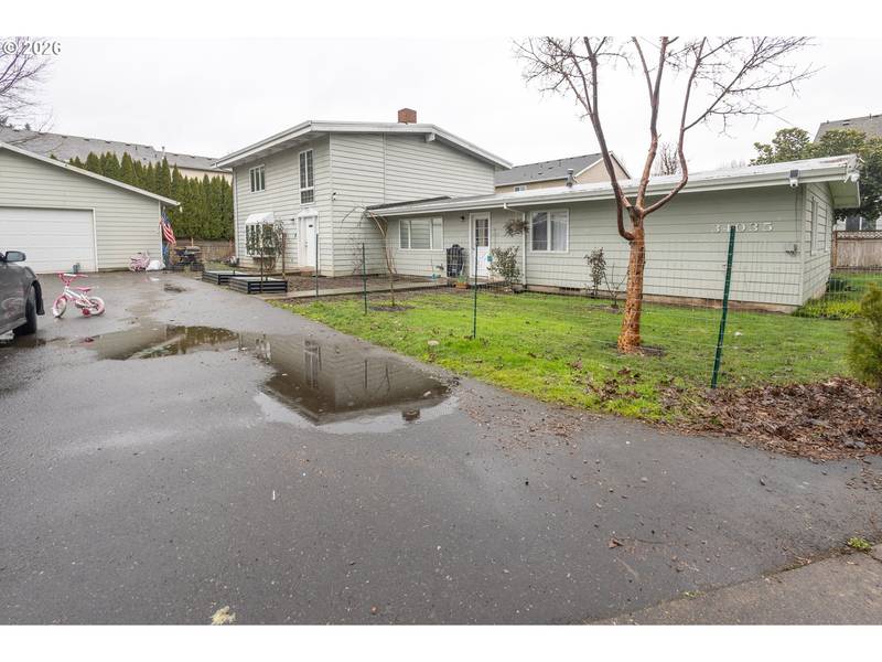 34035 SE ELM ST, Scappoose, OR 97056