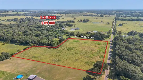 8900 Old Highway, Calvert, TX 77837