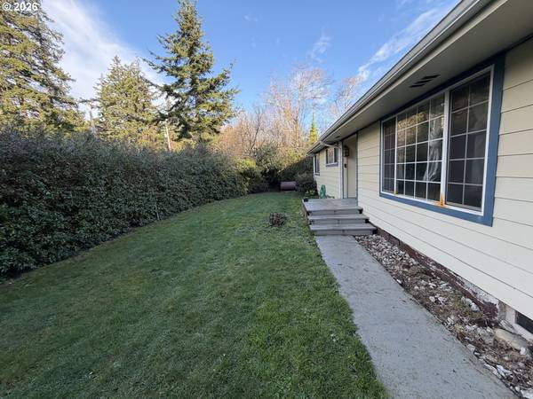 92738 KNAPP RD, Port Orford, OR 97465