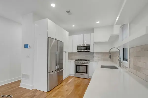 71 Mission St #2, Montclair Twp., NJ 07042