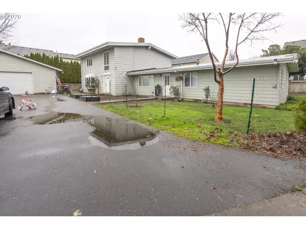 Scappoose, OR 97056,34035 SE ELM ST