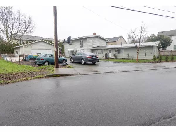 Scappoose, OR 97056,34035 SE ELM ST