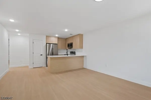 7 Montclair Ave, Paterson City, NJ 07503