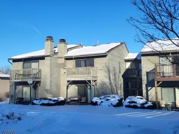 1214 Spruce Hills Dr,  Glen Gardner Boro,  NJ 08826