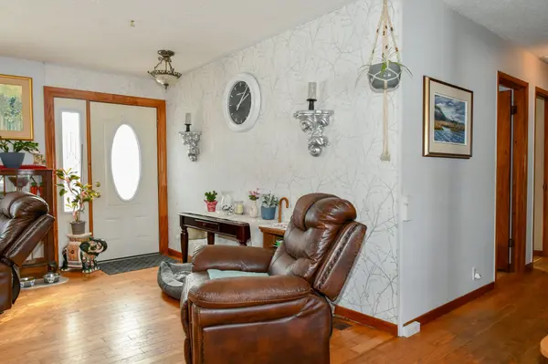 84 Berry RD, Front Of Leeds & Seeleys Bay, ON K7G 2V3