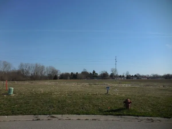 274 Gemstone DR, Alma, MI 48801