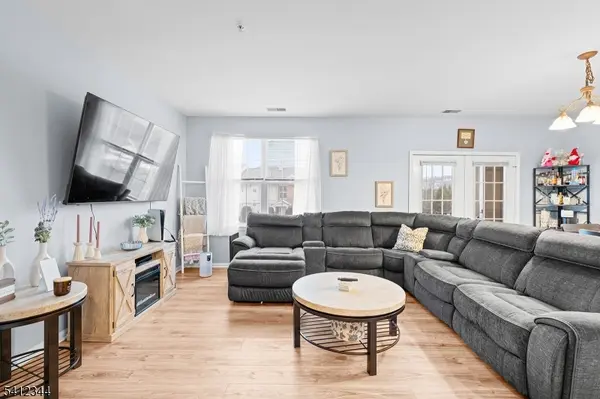 27 Mountainview Ct #27, Riverdale Boro, NJ 07457