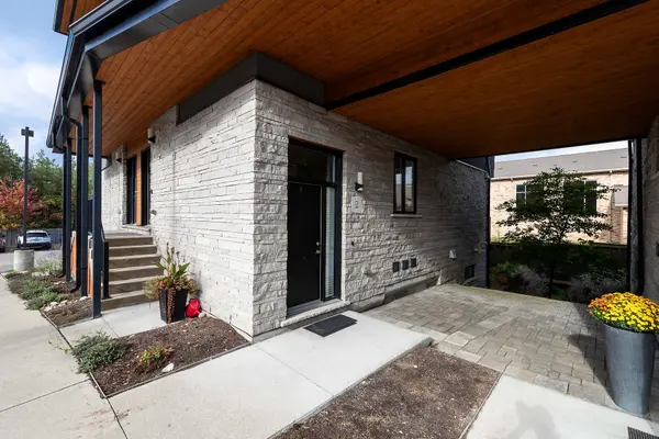 32 Arkell RD #2, Guelph, ON N1L 0L4