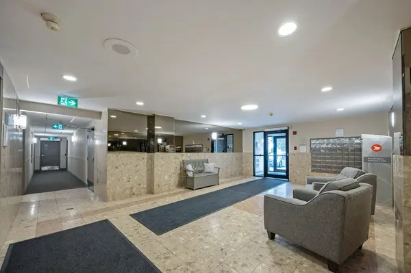 333 COMMISSIONERS RD W #105, London South, ON N6J 4X7