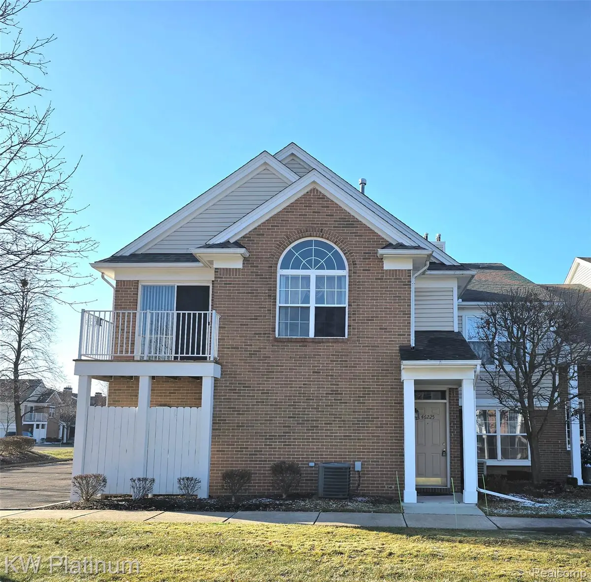 46225 CAVALIER DR, Macomb Township, MI 48044