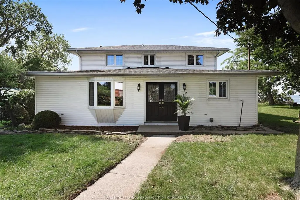 659 MCCRACKEN, Kingsville, ON N9Y 2N9