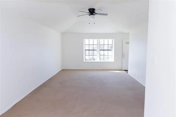 2910 Tanglewood Drive, Lancaster, TX 75134