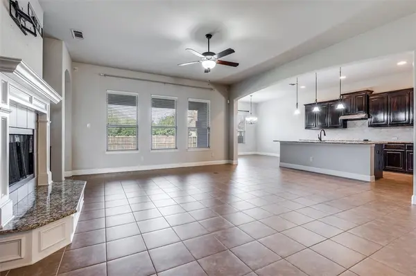 4005 Orchard Park Lane, Midlothian, TX 76065