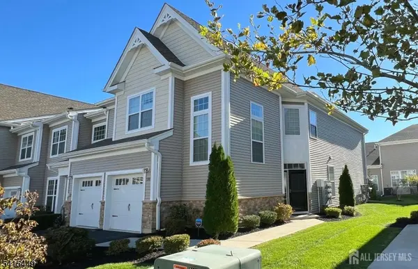 110 Grabowski Dr, Sayreville Boro, NJ 08859