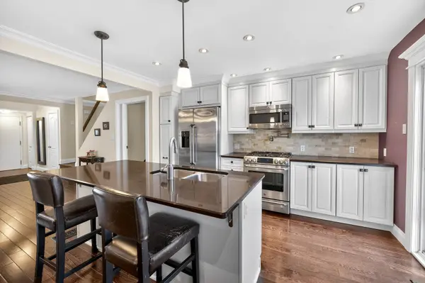 124 Grenbeck DR, Toronto E07, ON M1V 2H6