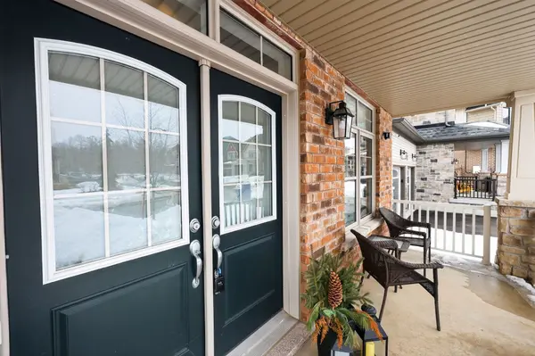 30 Leaden Hall DR, East Gwillimbury, ON L9N 0R5